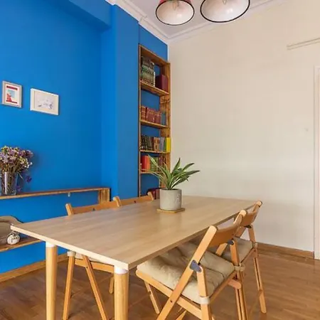 Cozy Apt. With Veranda In Exarcheia * Athens