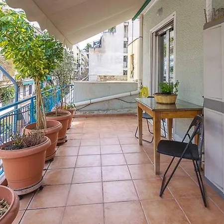 Cozy Apt. With Veranda In Exarcheia Apartment *